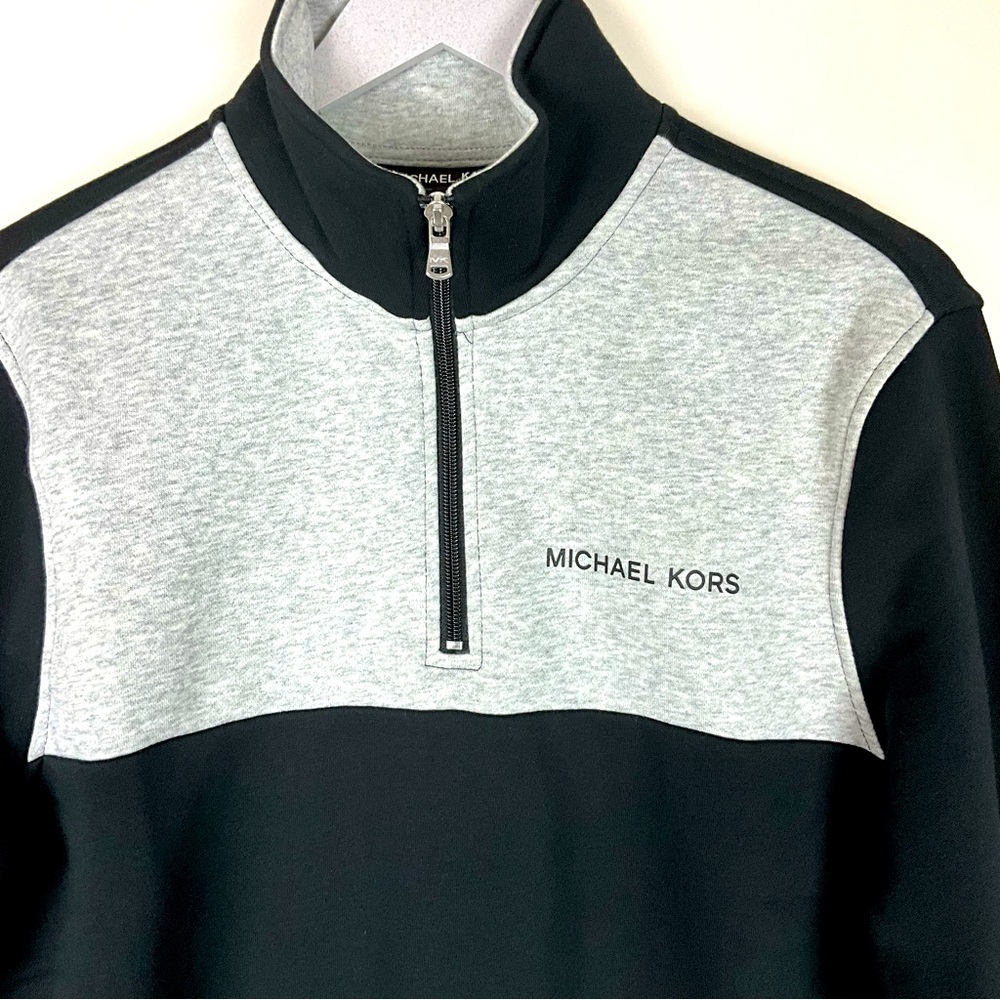 Micheal Kors Men’s 1/3 zip fleece Sweatshirt Size M NWT - Picture 3 of 10